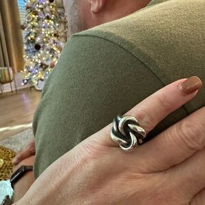 James Avery LARGE Lovers Knot Ring SIZE 6.5